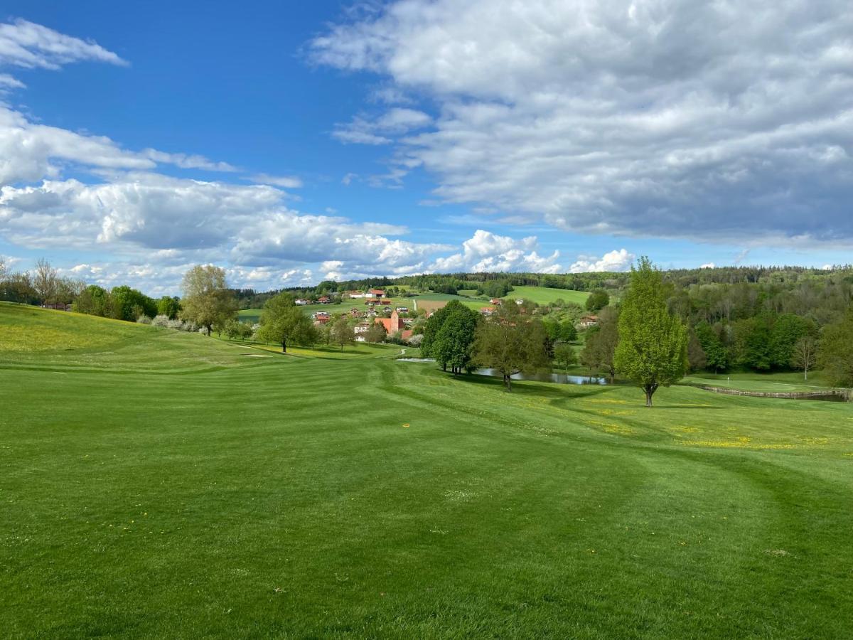 Golfchalet Uttlau Bad Griesbach  Dış mekan fotoğraf
